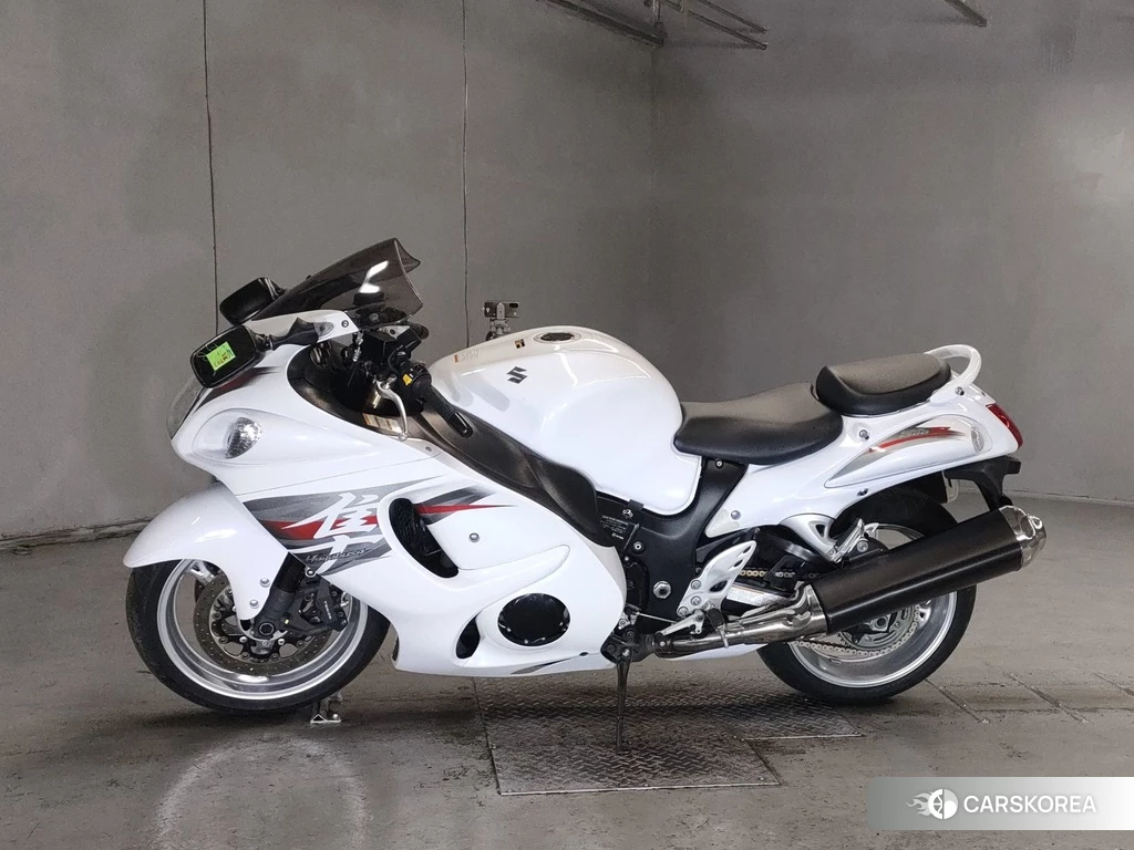 Проданный Suzuki GSX1300R HAYABUSA 2013 из Японии, фото 2