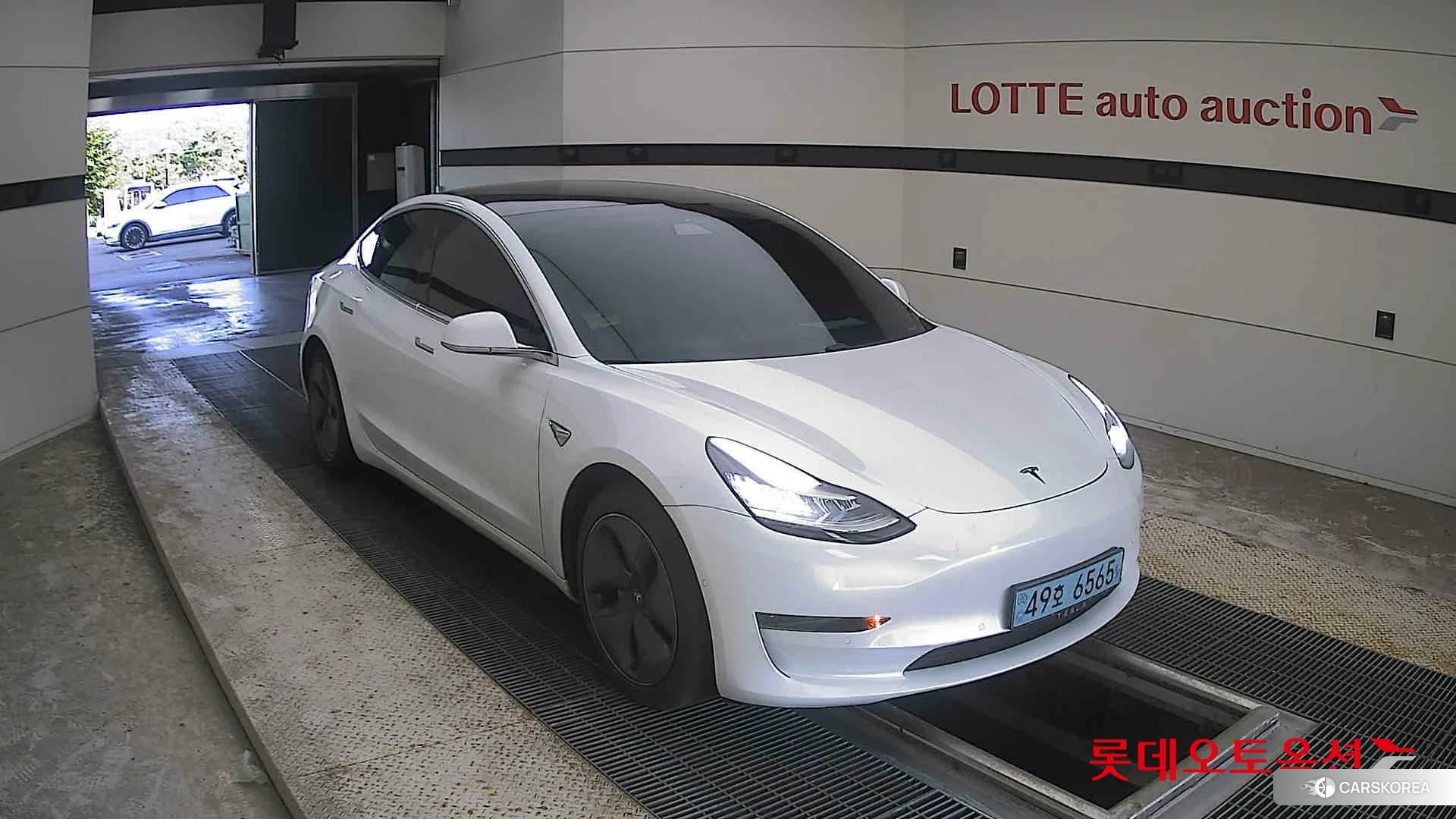 Tesla Model 3 Standard Range Plus RWD id 4679263 из Кореи 12