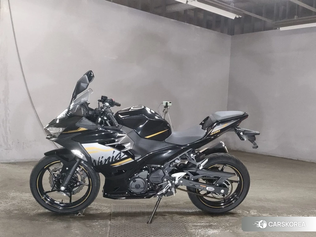 Проданный Kawasaki NINJA 400 2019 из Японии, фото 2