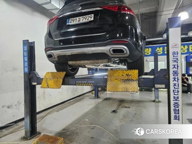 Mercedes-Benz GLE-Class W167 2023 Черный из Кореи, фото 2