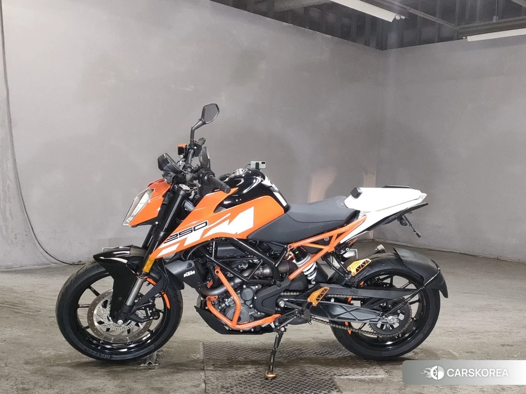 Проданный KTM 250 DUKE 2017 из Японии, фото 2