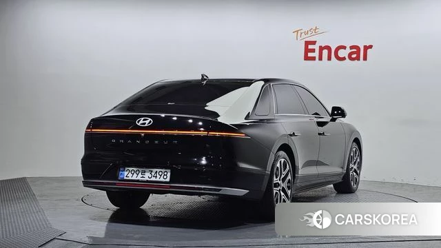 Hyundai Grandeur (GN7) id 3876807 из Кореи 12