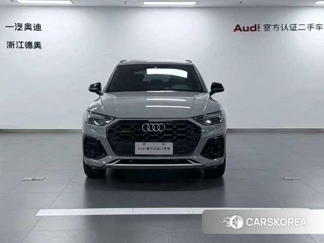 Audi Q5L 2025 Темно-серый из Китая, фото 2