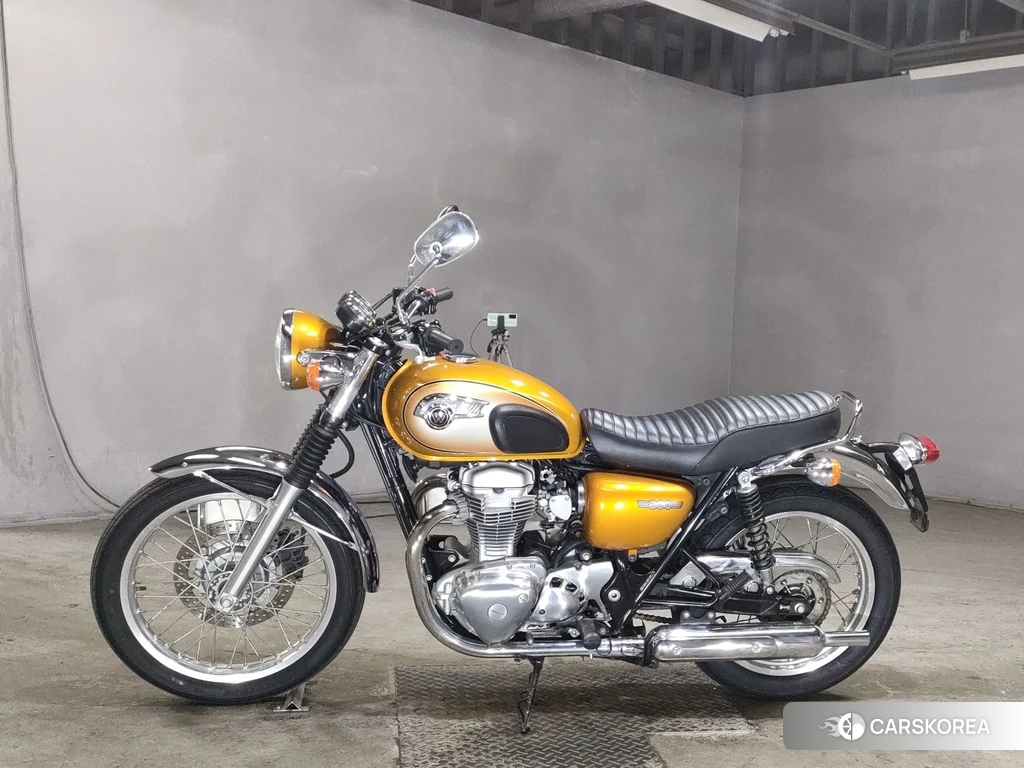 Проданный Kawasaki W800 2011 из Японии, фото 2