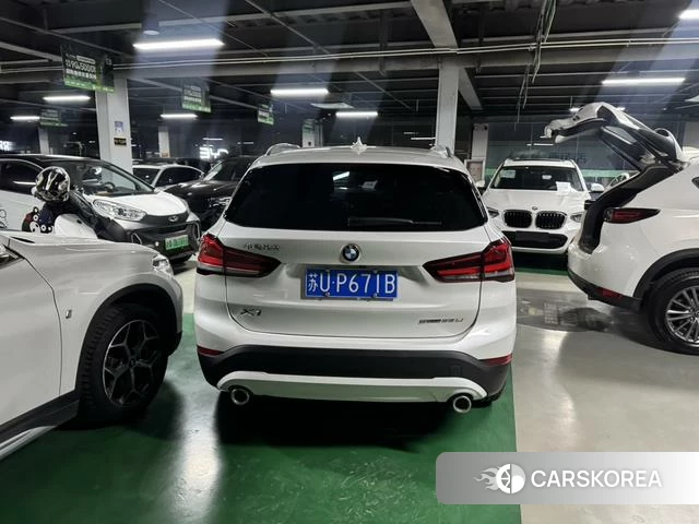 BMW X1 2022 Белый из Китая, фото 2