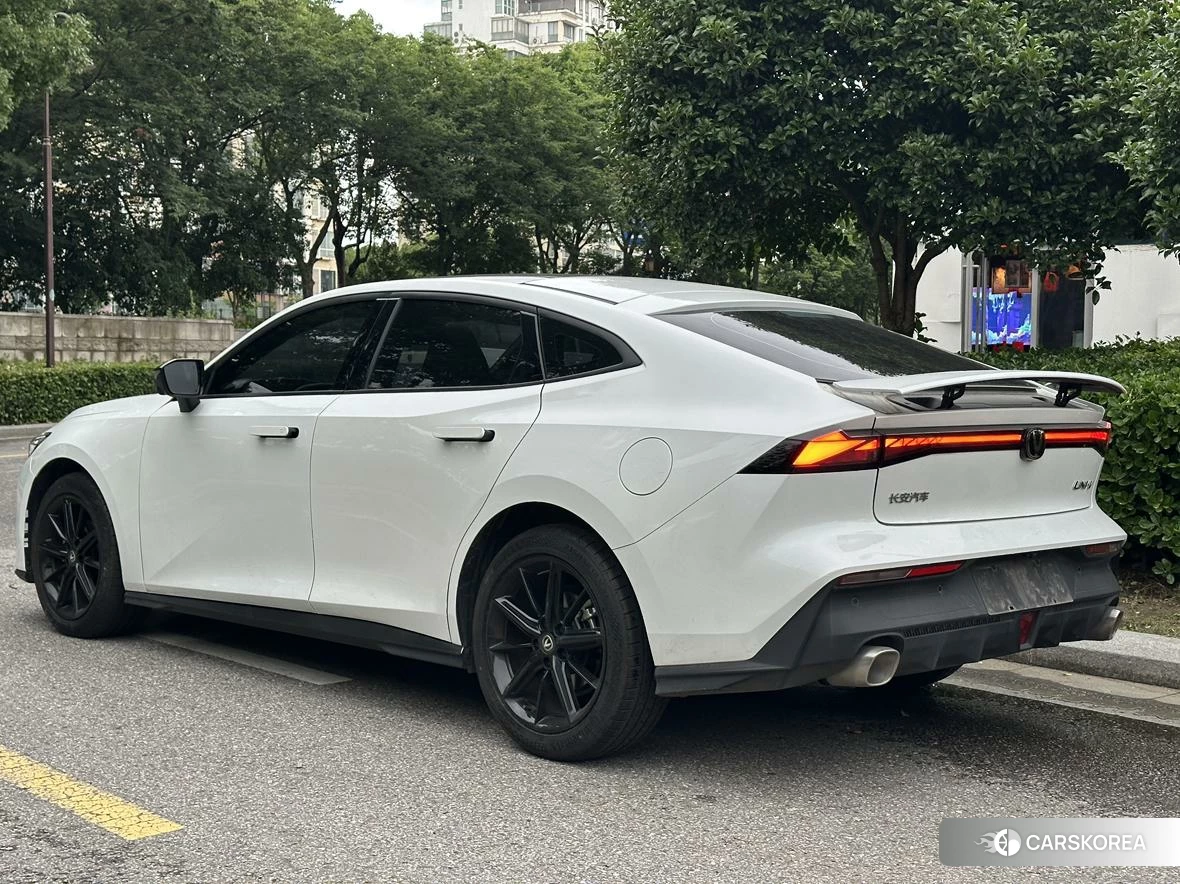 Chang'an UNI-V id 4504774 из Китая 7