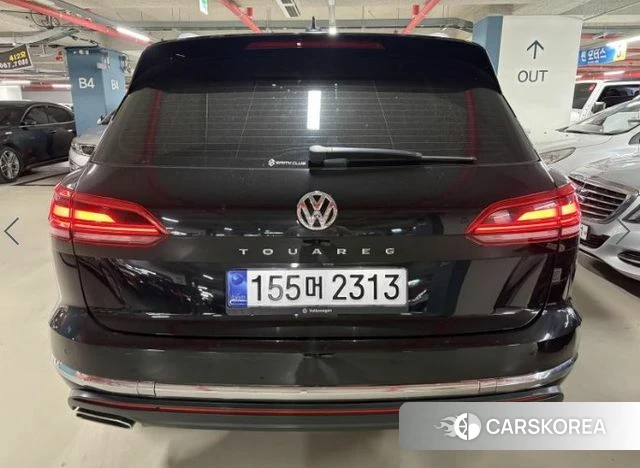 Volkswagen Touareg 3rd generation 2020 Черный из Кореи, фото 5