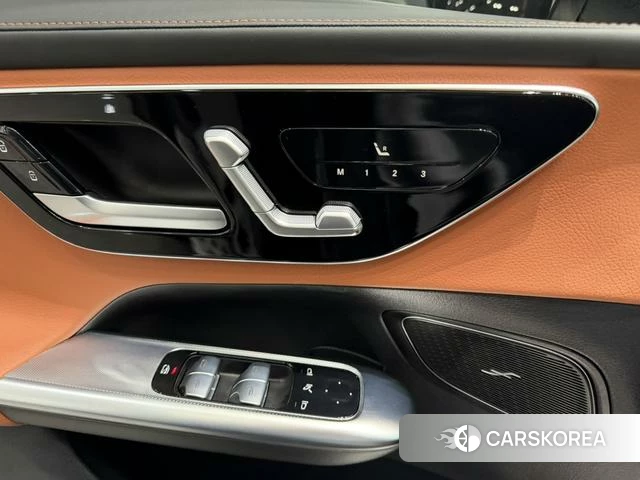 Mercedes-Benz GLC 2023 Черный из Китая, фото 2
