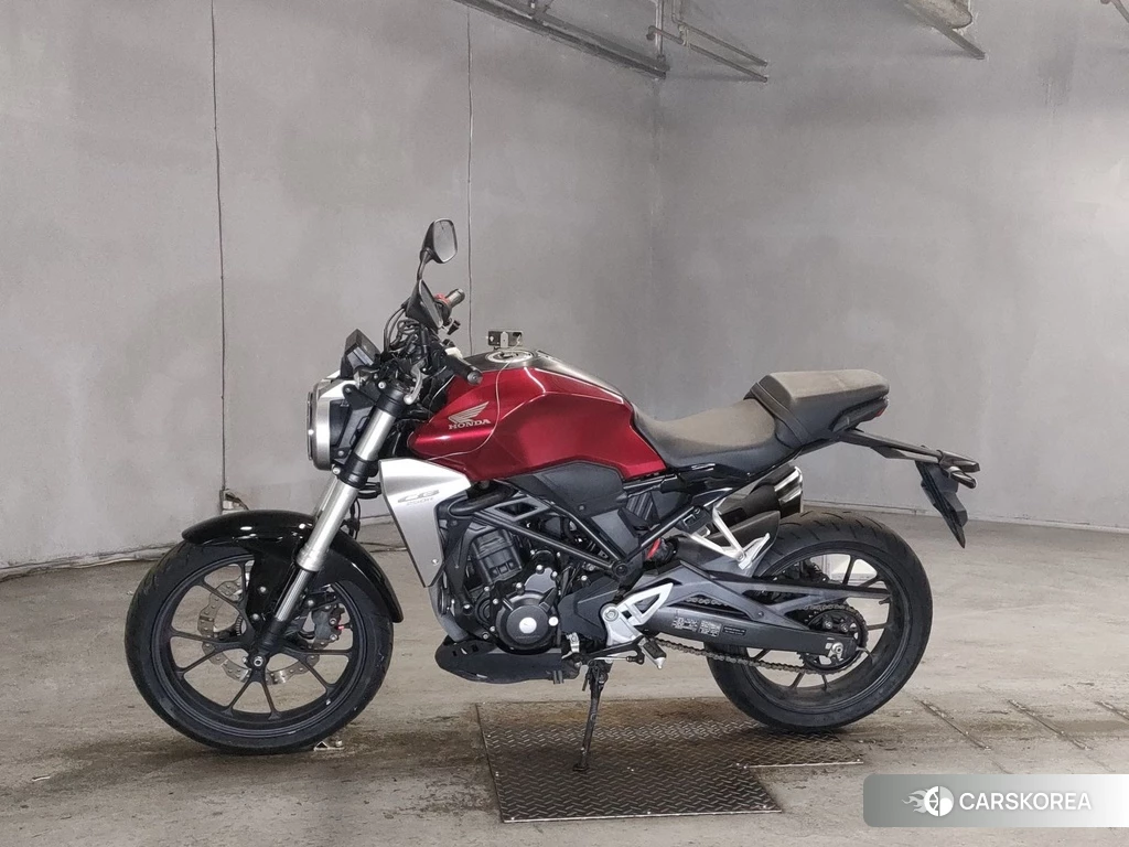 Проданный Honda CB250R 2018 из Японии, фото 2