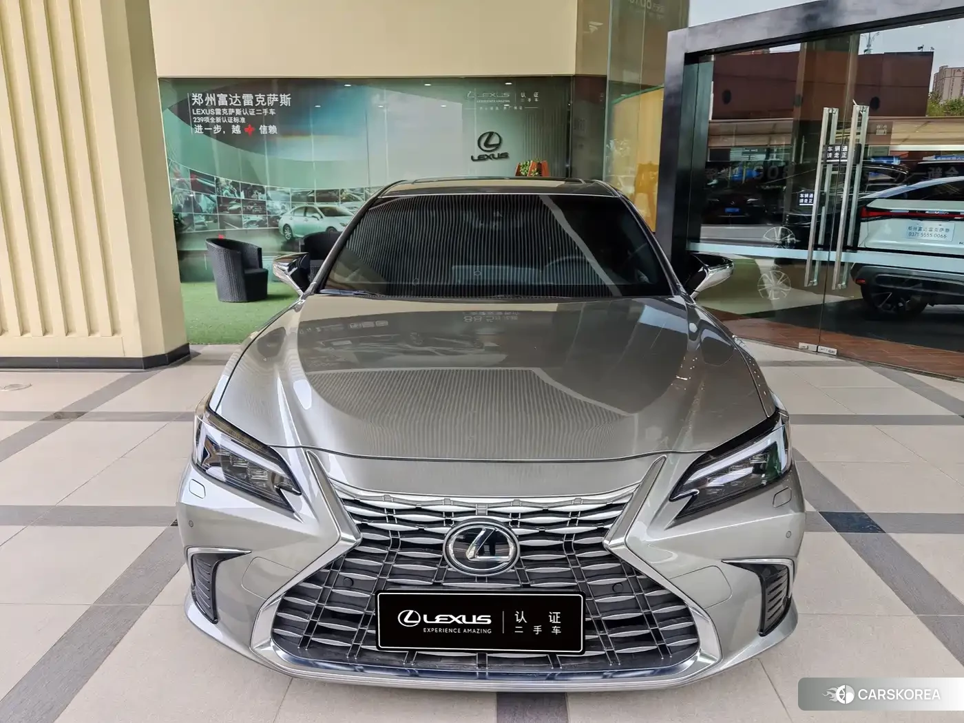 Lexus ES 2025 Silver/gray из Китая, фото 2