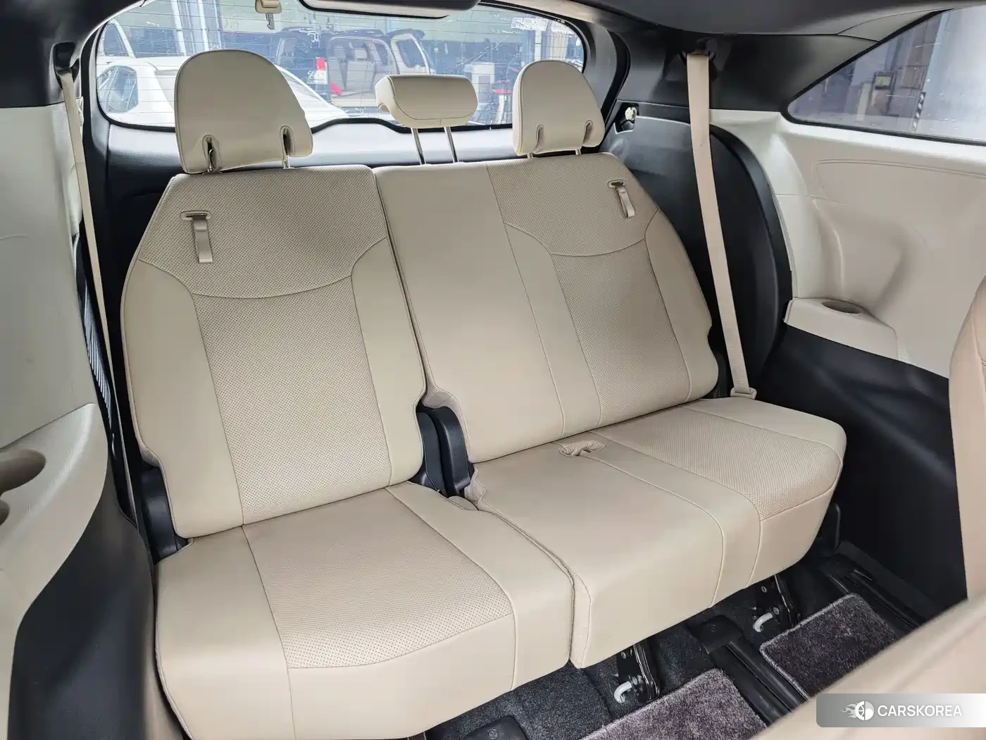 Toyota Sienna id 4538847 из Китая 12