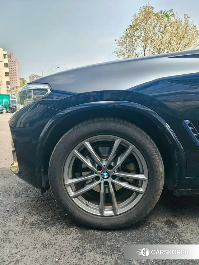 BMW X3 2021 Черный из Китая, фото 2