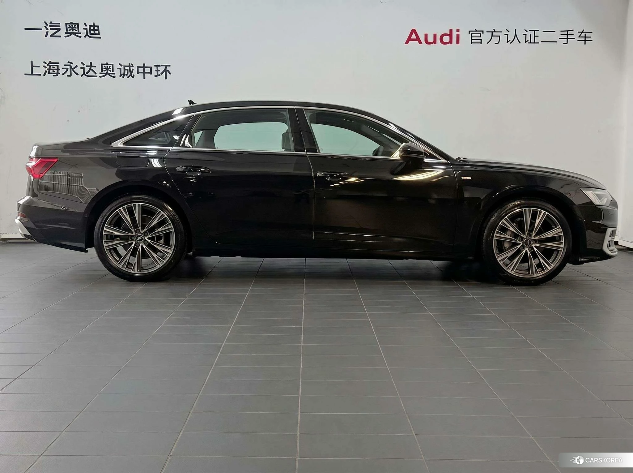 Audi A6L id 4486271 из Китая 7