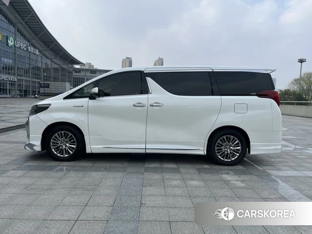 Toyota Elfa 2021 Белый из Китая, фото 5