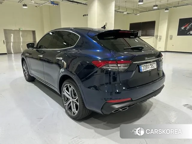 Maserati Levante id 3431720 из Кореи 12