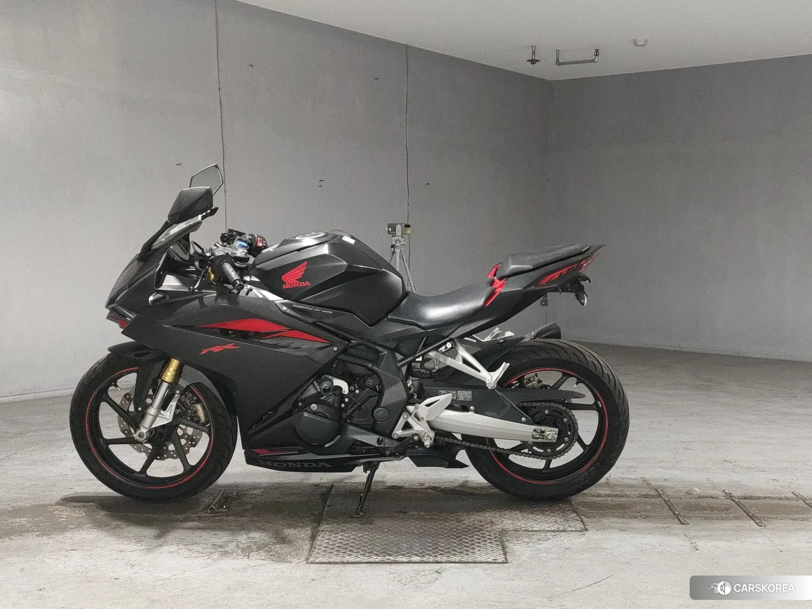 Проданный Honda CBR250RR 2017 из Японии, фото 3