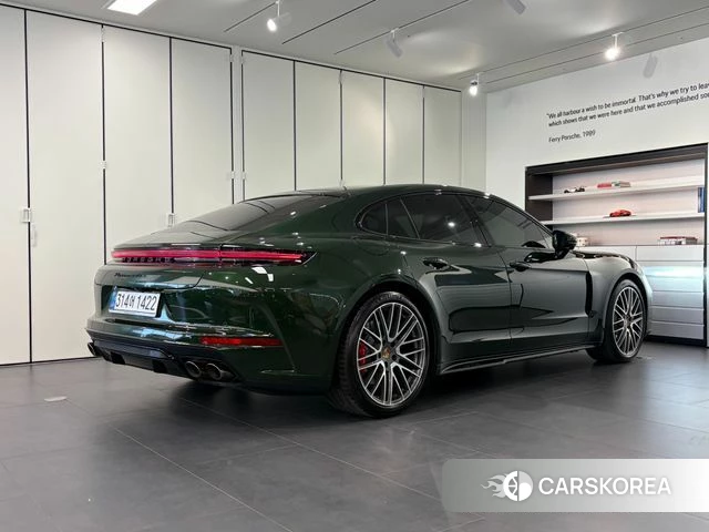 Porsche Panamera (976) 2025 Темно-зеленый из Кореи, фото 4