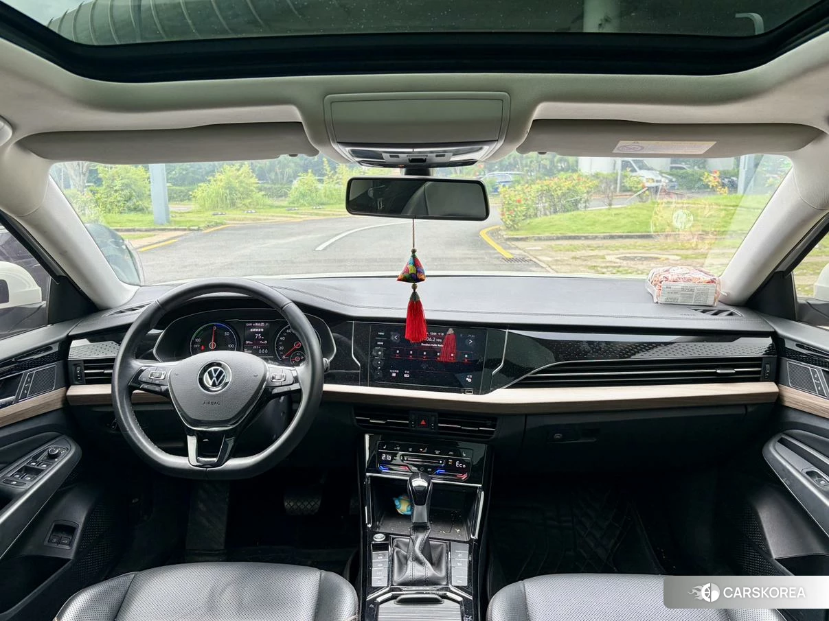 Volkswagen Passat PHEV 2019 Белый из Китая, фото 3