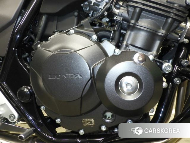 Engine photo