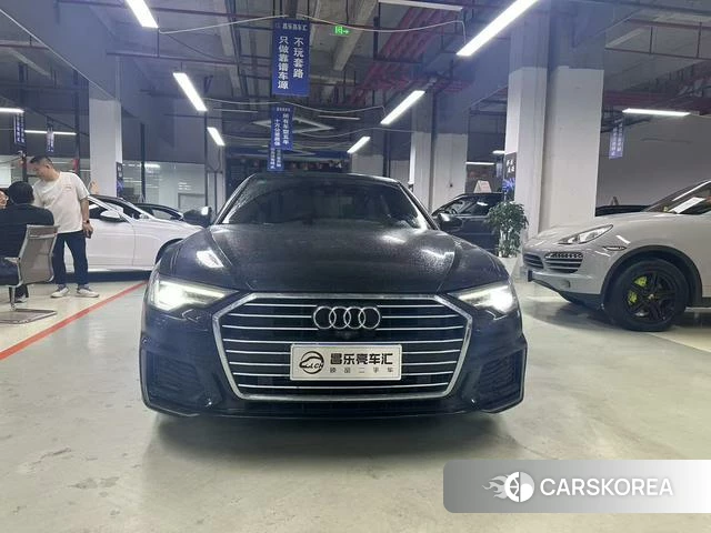 Audi A6L 2022 Черный из Китая, фото 2