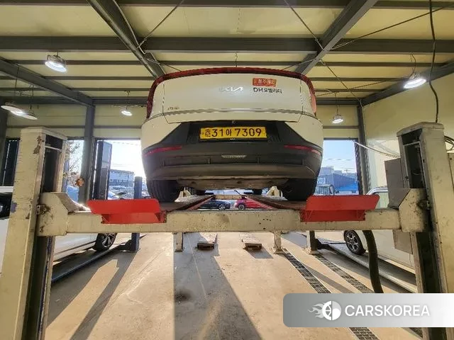 Kia EV6 2022 Белый из Кореи, фото 2