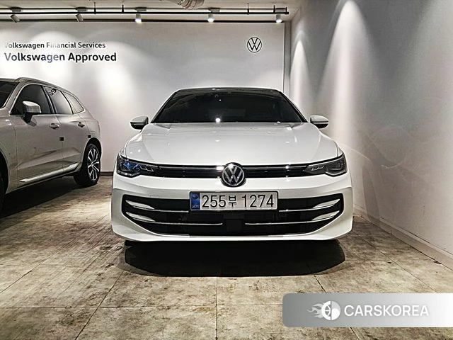 Volkswagen Golf 8th Generation 2025 Белый из Кореи, фото 5