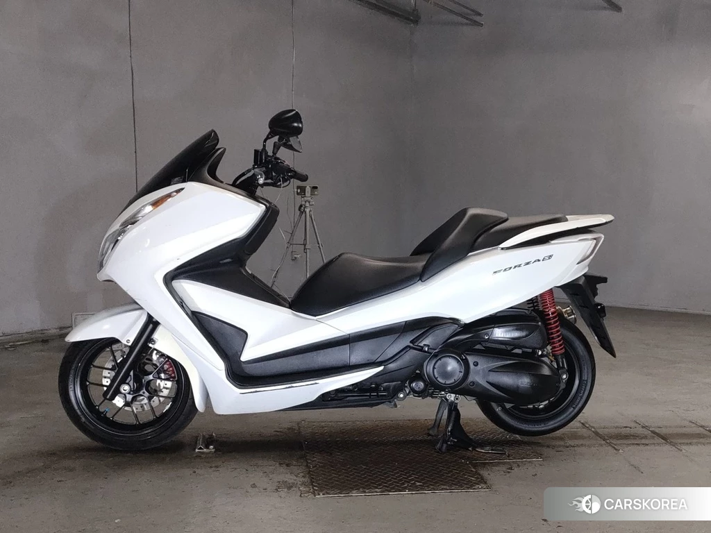 Проданный Honda FORZA 2013 из Японии, фото 2