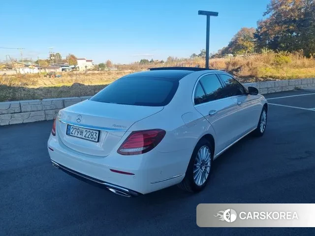 Mercedes-Benz E-Class W213 id 3573975 из Кореи 12