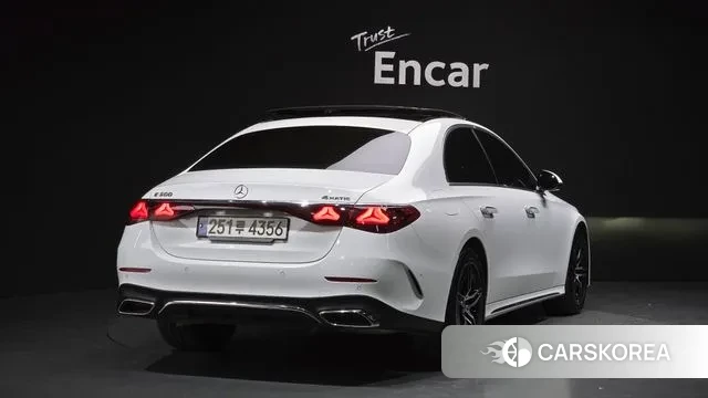 Mercedes-Benz E-Class W214 id 3477408 из Кореи 12