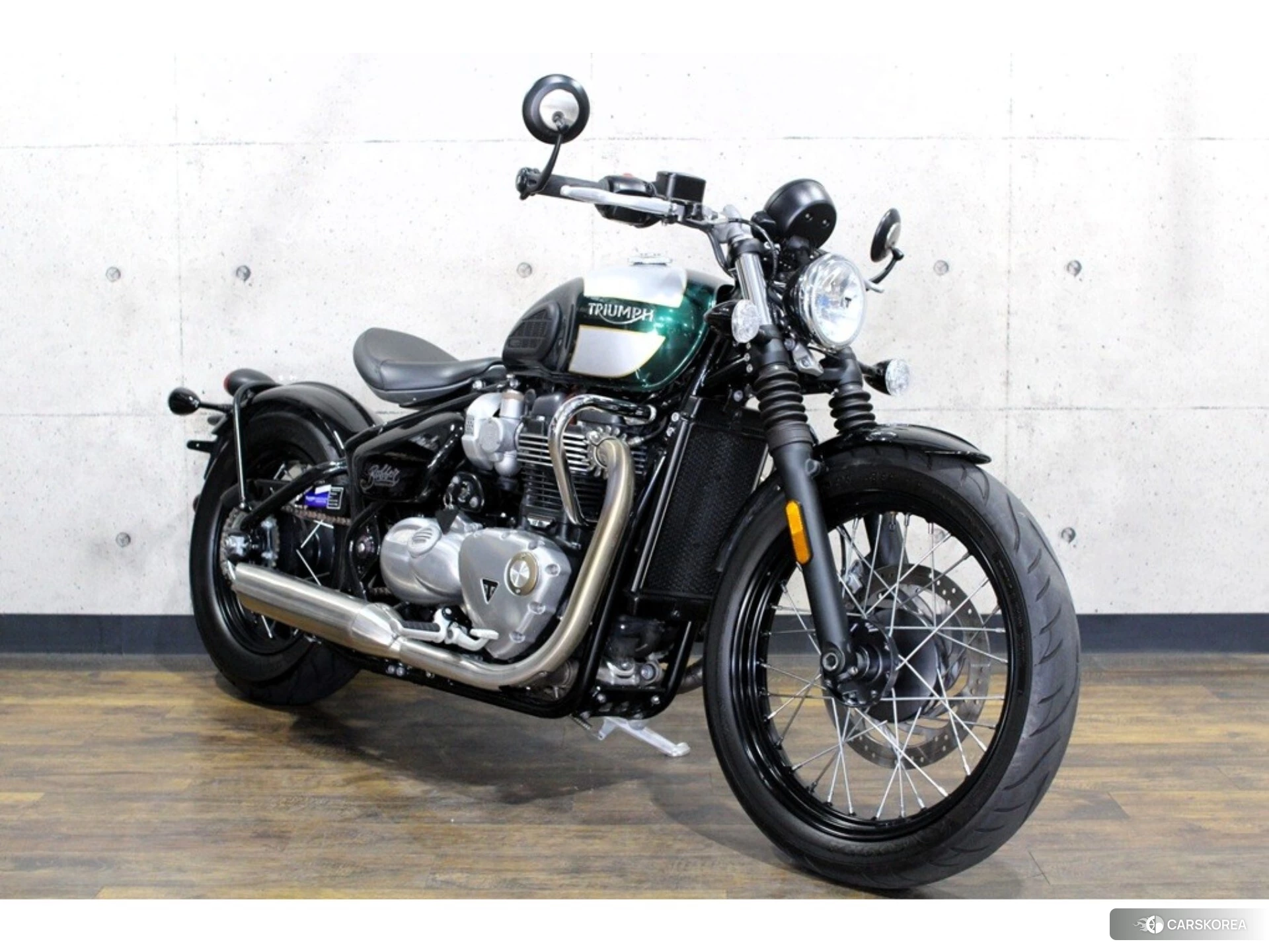 Triumph BONNEVILLE BOBBER id 3946612 из Японии 12