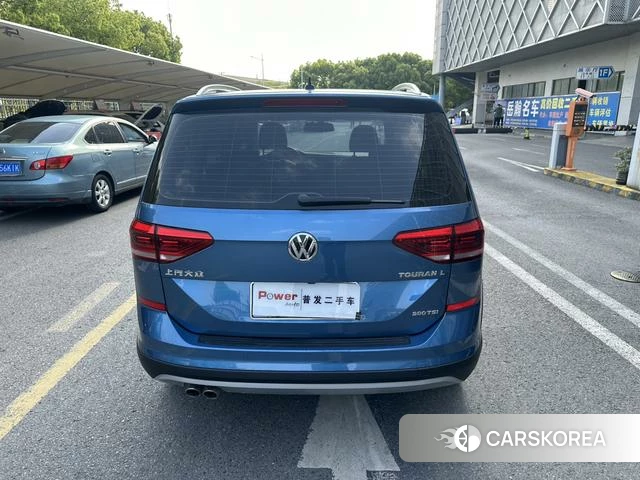 Volkswagen Touran L id 4238763 из Китая 9