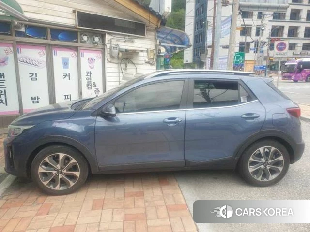 Kia Stonic 2018 Синий из Кореи, фото 2