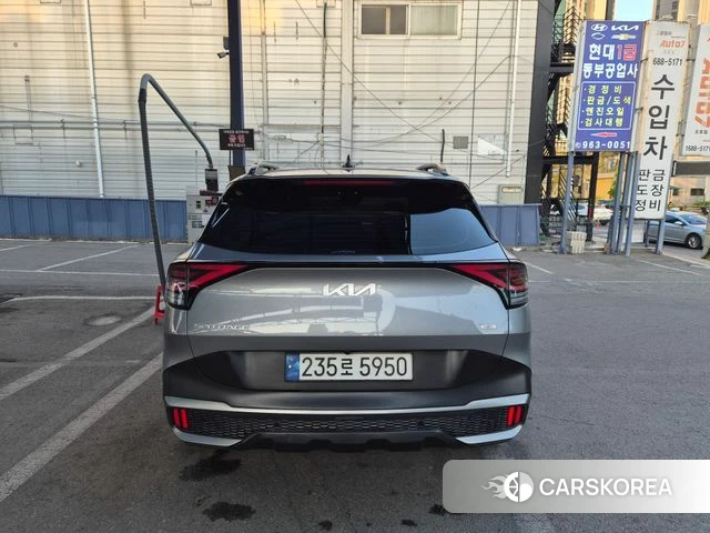 Kia Sportage 5th Generation Hybrid 2022 Серебристо-серый из Кореи, фото 2
