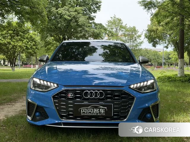 Audi S4 2021 Синий из Китая, фото 2