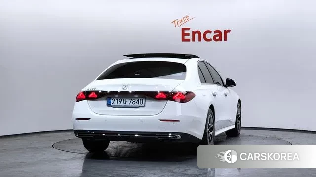 Mercedes-Benz E-Class W214 2025 Белый из Кореи, фото 4