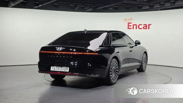 Hyundai Grandeur (GN7) id 3599936 из Кореи 12