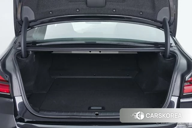 BMW 5 series PHEV id 4256912 из Китая 12