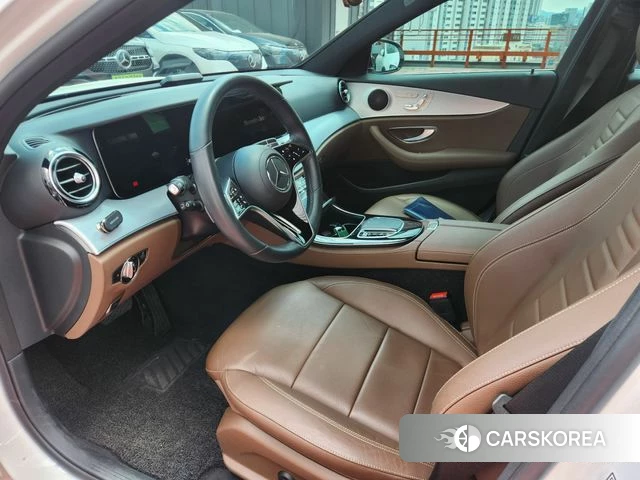 Mercedes-Benz E-Class W213 2021 Белый из Кореи, фото 2