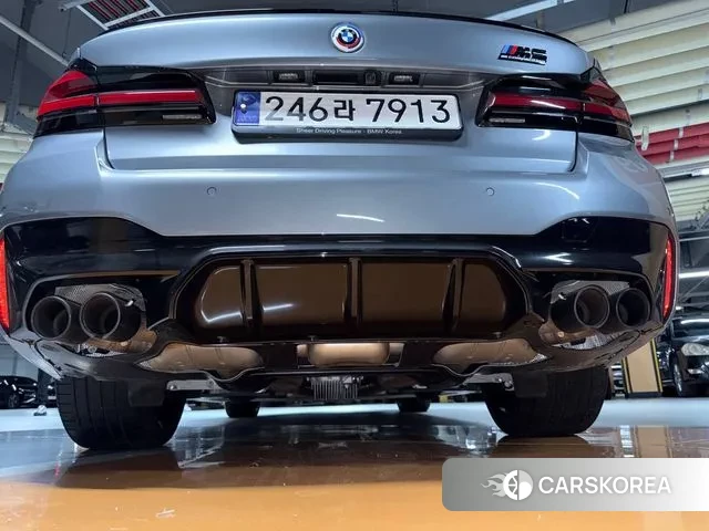 BMW M5 (F90) 2023 Серебристо-серый из Кореи, фото 5