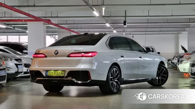 BMW 7 Series (G70) id 3393861 из Кореи 12