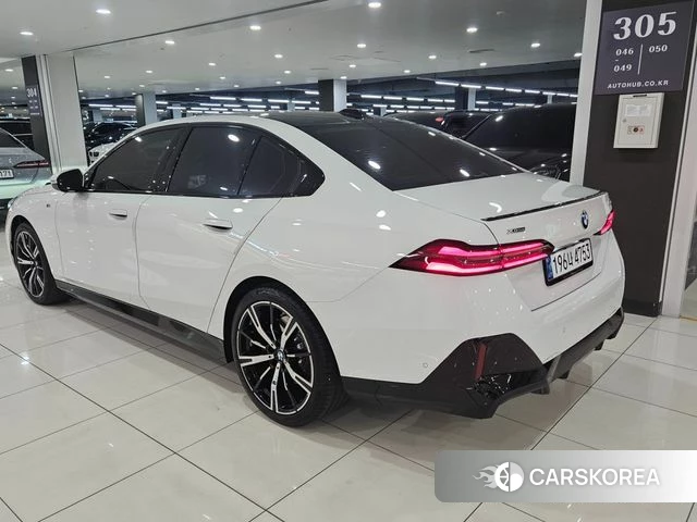 BMW 5 Series (G60) id 4266317 из Кореи 12