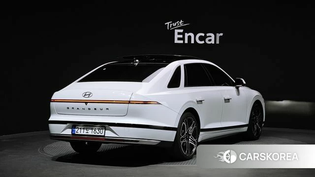 Hyundai Grandeur Hybrid (GN7) id 3870906 из Кореи 12