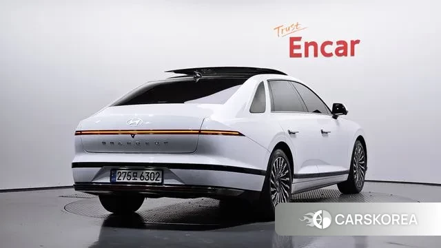 Hyundai Grandeur (GN7) id 3420483 из Кореи 12