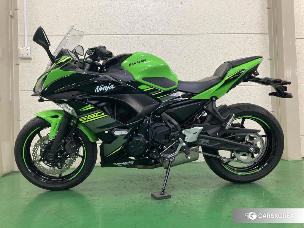 Проданный Kawasaki NINJA 650 ABS id 4173888 из Японии, фото 2