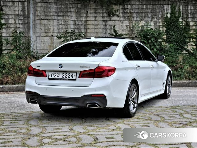 BMW 5 Series (G30) id 4483391 из Кореи 12