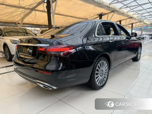 Mercedes-Benz E-class id 4265309 из Китая 11