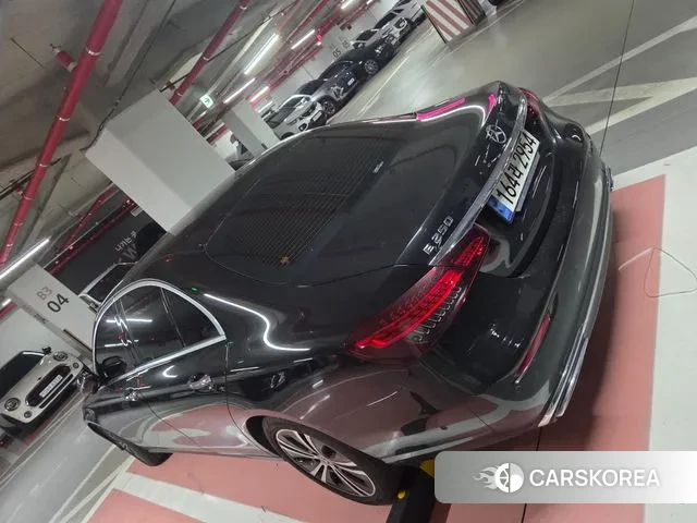 Mercedes-Benz E-Class W213 2022 Черный из Кореи, фото 2