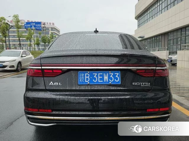 Audi A8 2022 Черный из Китая, фото 2
