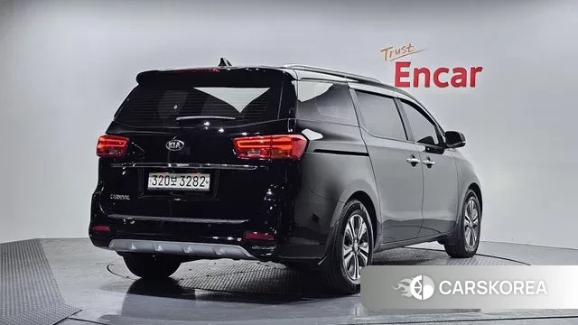 Kia The New Carnival id 3380604 из Кореи 12
