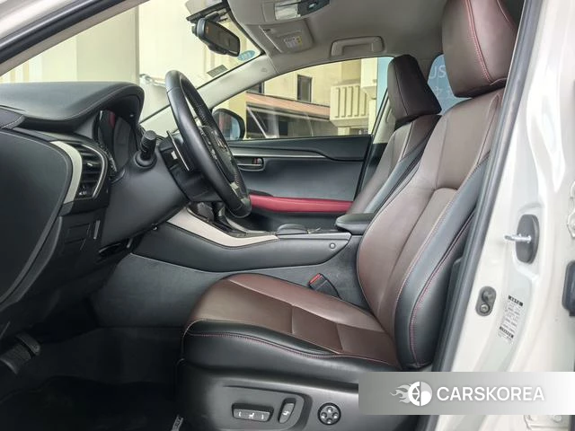 Lexus NX 2019 Белый из Китая, фото 2